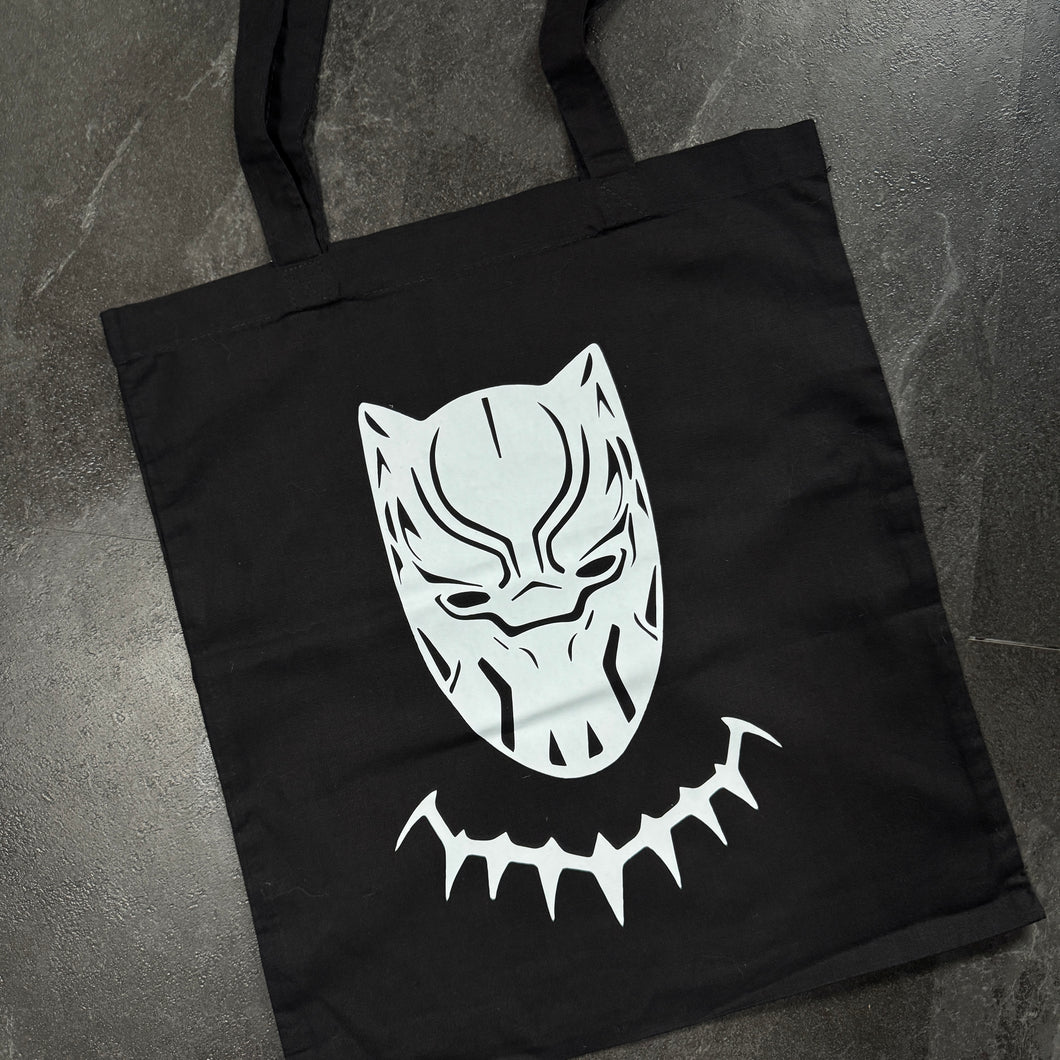 Black Panther (Black)